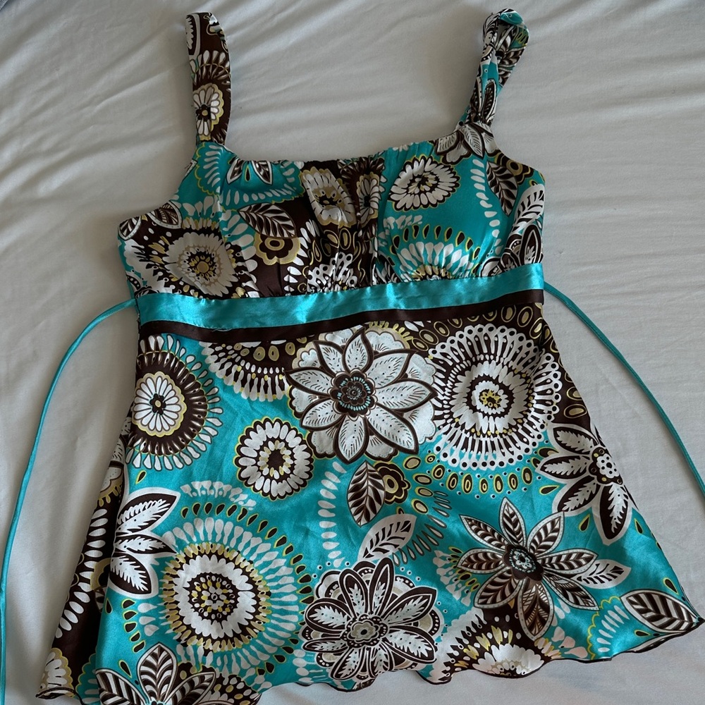 Y2K Turquoise Floral Satin Tank Top with Contrast Waistband - Picture 2 of 9